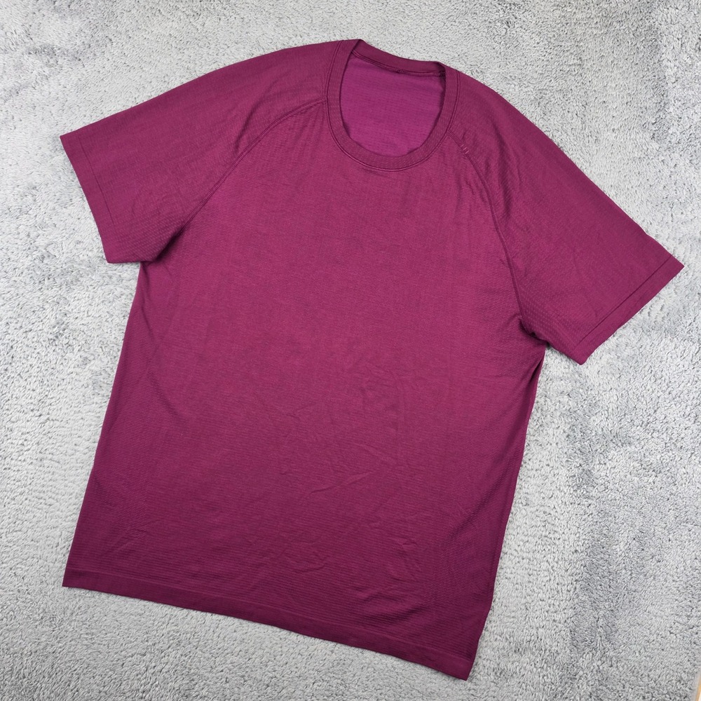 Lululemon Metal Vent Tech Shirt Mens L Burgundy Short Sleeve Athletic Workout